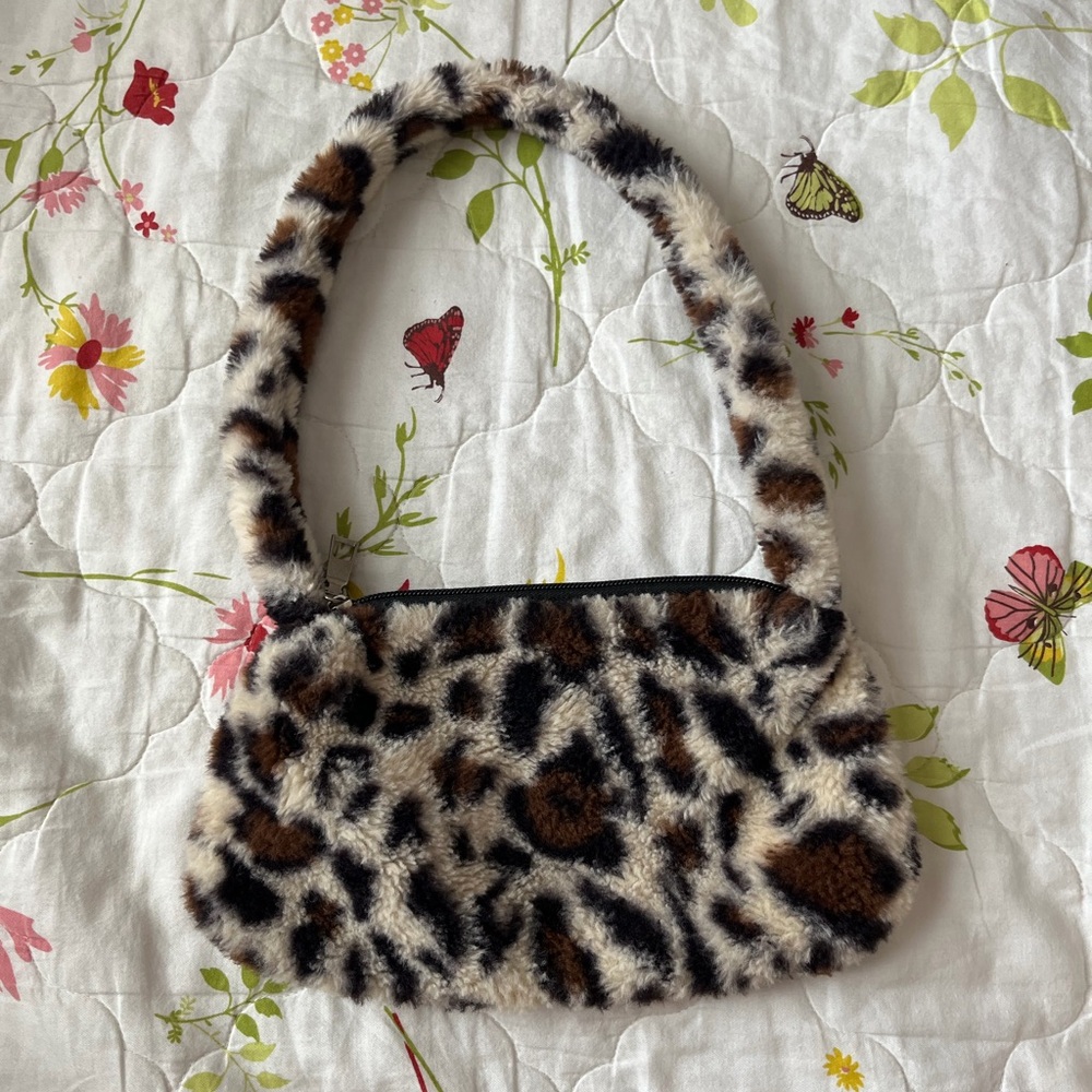 Leopard Print Faux Fur Shoulder Bag